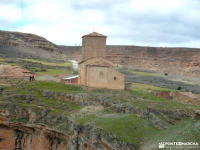 Cañón Caracena; Encina  Valderromán; madrid hiking agencia de viaje en madrid rutas senderismo en